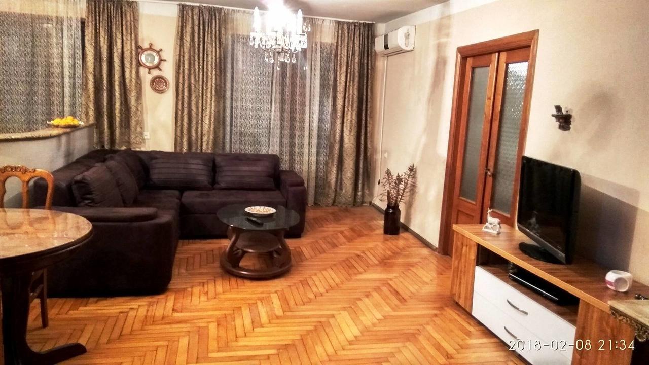 Apartment K. Gamsakhurdia St. Batumi Exteriér fotografie